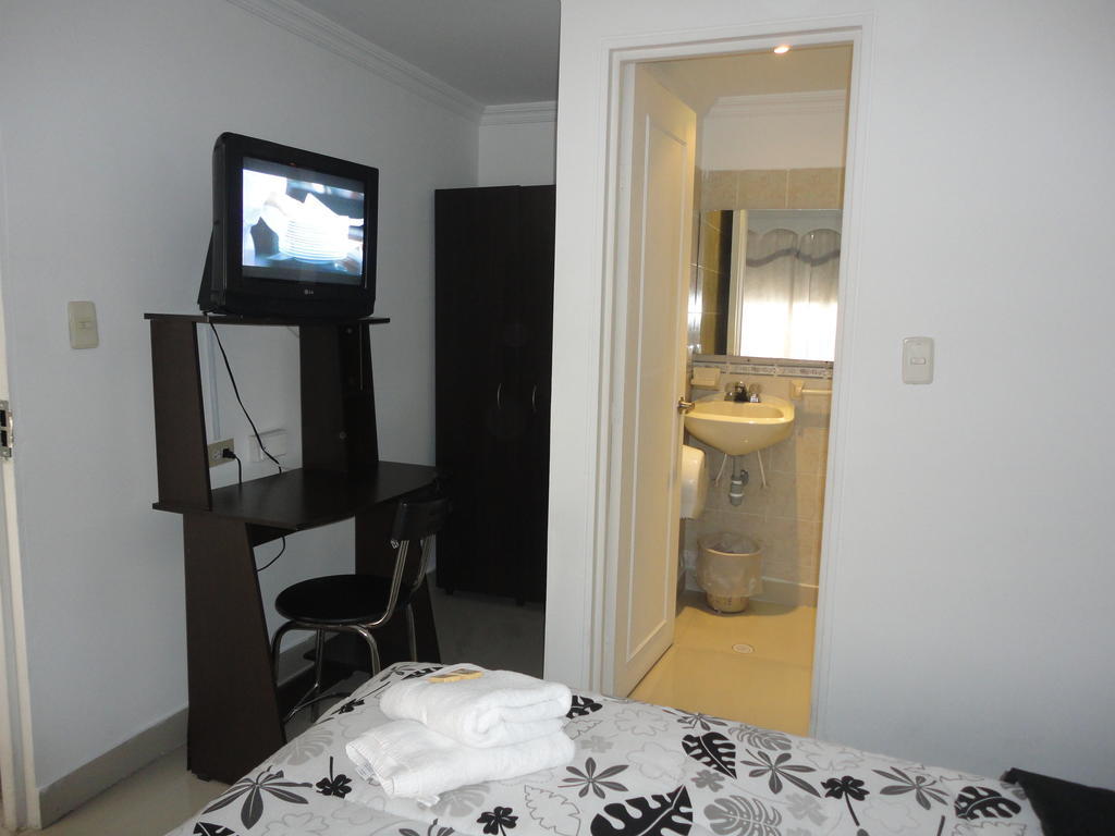 Hotel Fenix Real Bogotá Quarto foto